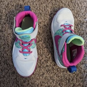Girls Nike shoes